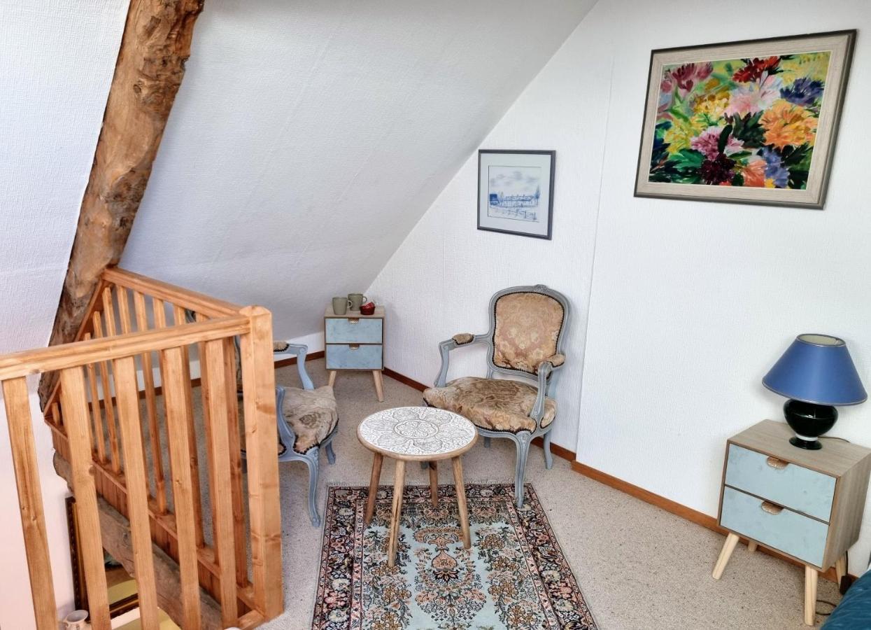 Bed and Breakfast Les Berges De La Planchette Yvignac-la-Tour Camera foto