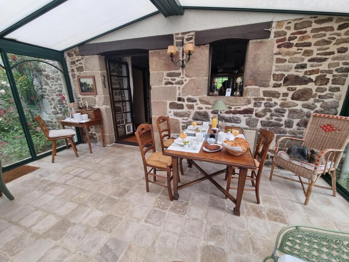 Bed and Breakfast Les Berges De La Planchette Yvignac-la-Tour Esterno foto