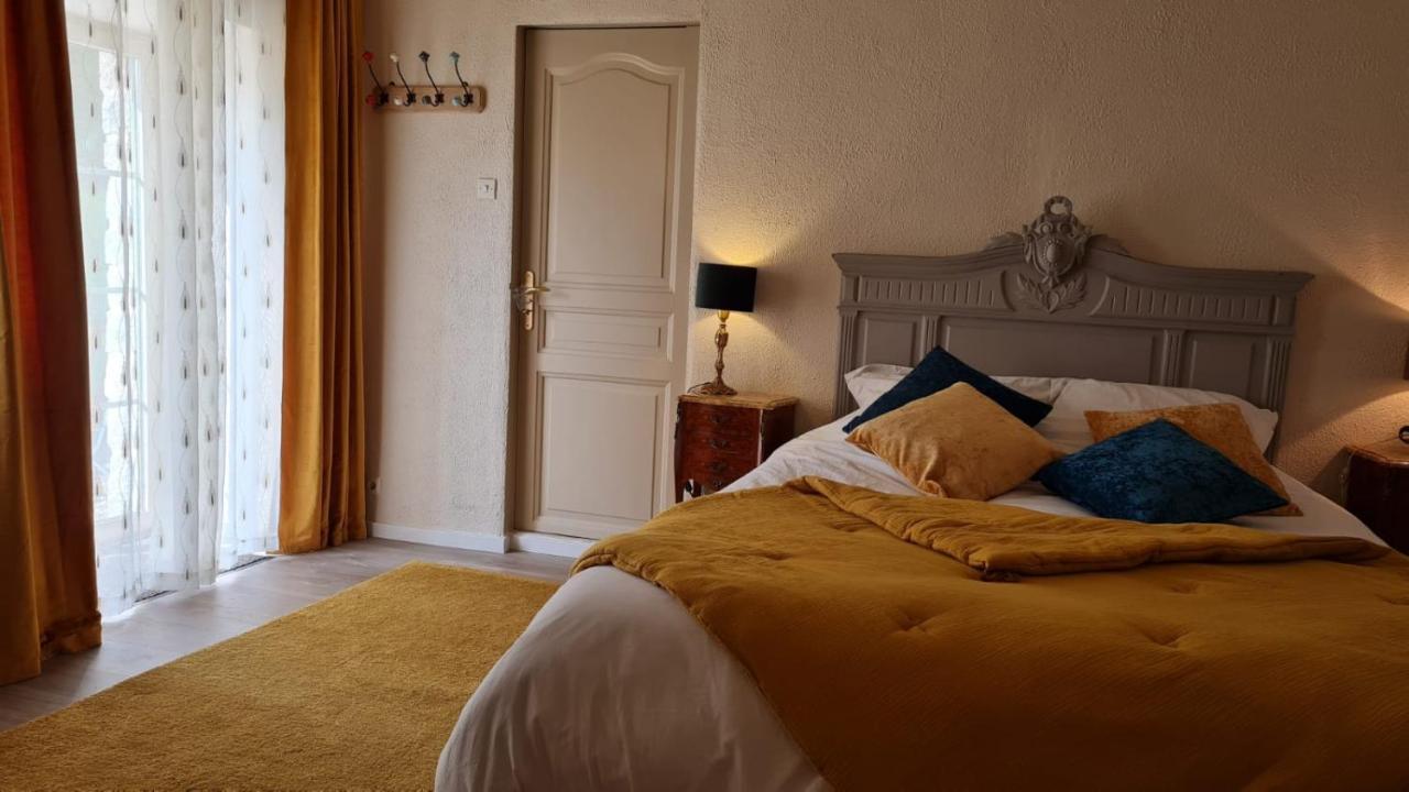 Bed and Breakfast Les Berges De La Planchette Yvignac-la-Tour Esterno foto